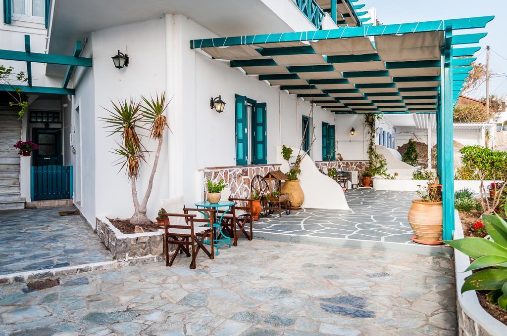 Seaside Apartments Adamantas Exterior photo
